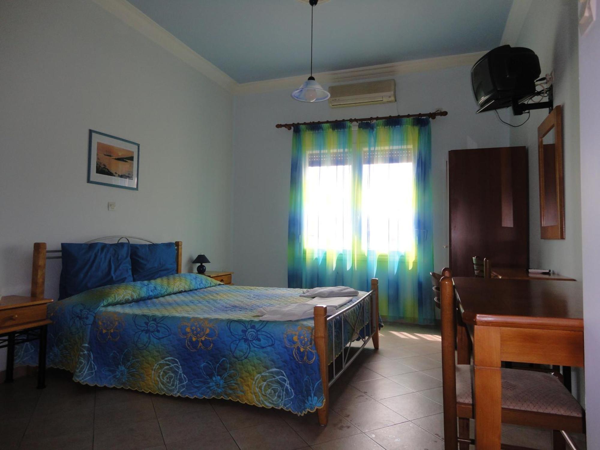 Apergis Rooms Ermoupoli Dış mekan fotoğraf