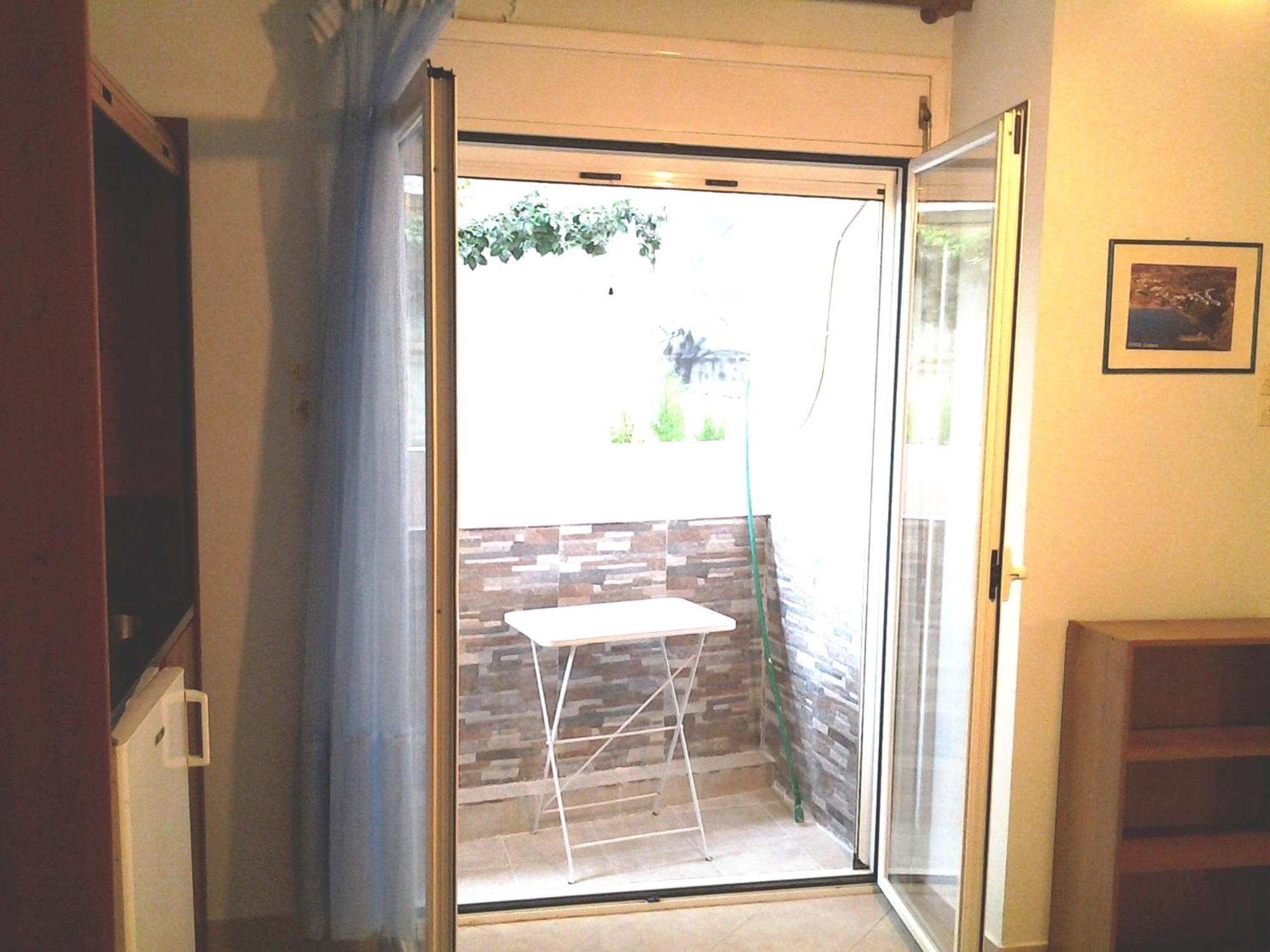 Apergis Rooms Ermoupoli Oda fotoğraf