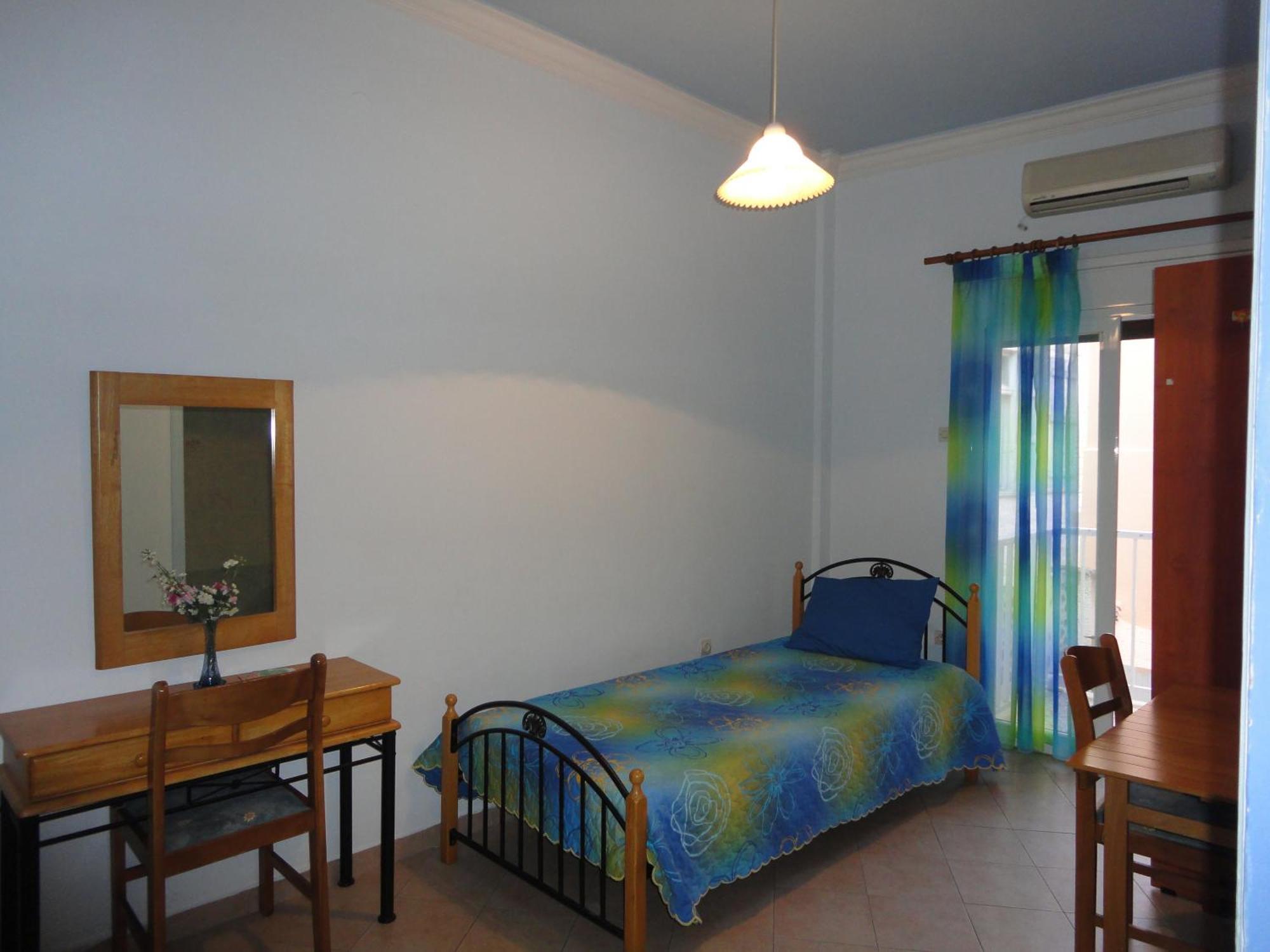 Apergis Rooms Ermoupoli Oda fotoğraf