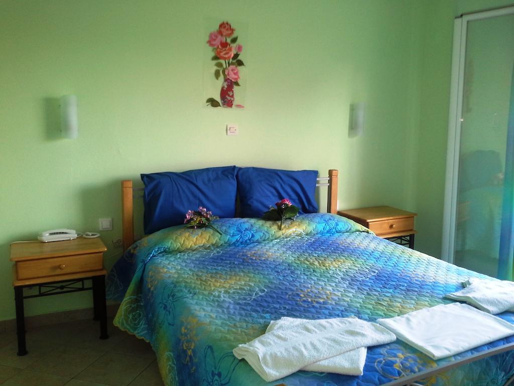 Apergis Rooms Ermoupoli Dış mekan fotoğraf